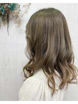 プランタン(Printemps)&nbsp;ナチュラルくびれヘア外国人風ヘアゆるふわミルクティーベージュ