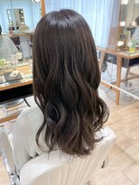 ネオリーブ チロル 横浜西口店(Neolive CiroL.)&nbsp;赤み消しにはオリーブベージュ☆★