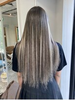 フツーロ 栄(FUTURO) プルエクステ