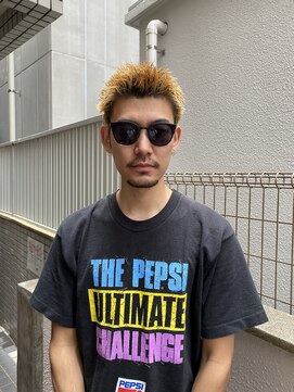 ジャド(JUDD) 金髪スパイキーショート