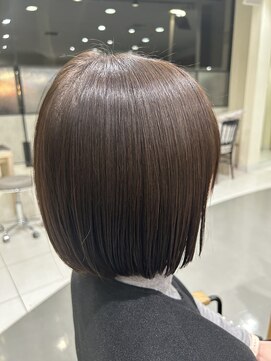 エミュ(emu) 切りっぱなしボブ