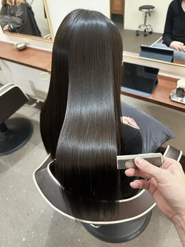 ポピイズ(POPPIES) ロングスタイル【縮毛矯正】