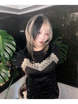 キイ 原宿 表参道(K.e.y) ホワイト シルバー デザイン シャギー レイヤー ハッシュカット