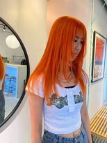 ルーム(Loom.)&nbsp;ハイトーン顔周りレイヤーカットケアブリーチブリーチカラー