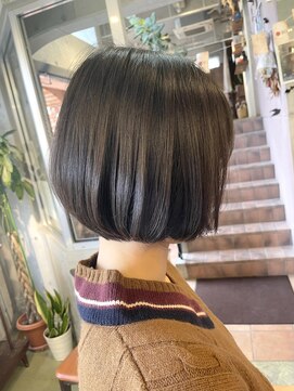 ビルズノア バイ ヤスオカ(BUILDS NOAH BY YASUOKA) 丸みショートボブ