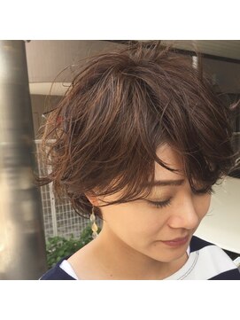 ヘアアンドスペース ベロン(hair&space velon) ナチュラルショートパーマヘア