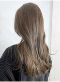 オリーブグレージュロング_アースカラーくびれヘア_ba363892