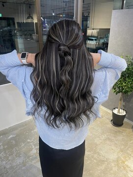 メリー オオサカ(Merly Osaka) ベース暗めのコントラストハイライト_dark brown ash_