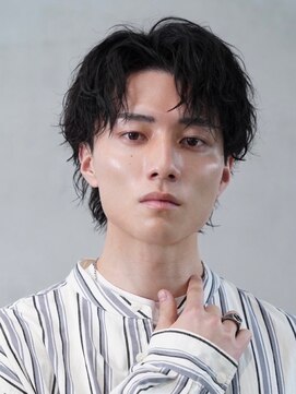 フィフス 名駅(fifth) ツイストスパイラルパーマセンターパートツーブロック刈り上げ