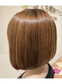 ショートボブ
