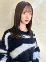 オーロ(ORO) 小顔前髪ワンカールレイヤーカット黒髪ネビージュボブルフ