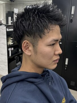 フイ 恵比寿(Hui) スパイキーショート/刈り上げショート/メンズカット