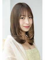 トリッカ シブヤ(TRICCA SHIBUYA)&nbsp;顔周りレイヤー/前髪カット/抜け感ヘア/小顔カット/こなれミディ