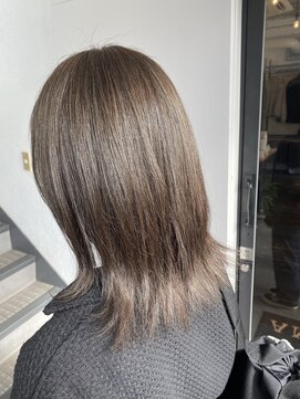 オーパスアミカ(OPUS AMICA) /くびれレイヤー×ブリーチなし透明感ベージュ