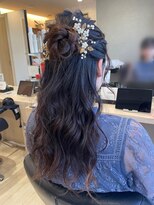 シンプル(Simple)&nbsp;ハーフアップアレンジ