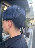 ブルー