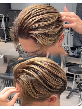 ステラ(STELLA) メンズ/バレイヤージュ/センターパート/ブリーチ&ダブルカラー