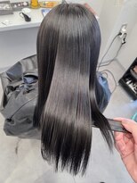トッカ 茨木(tocca)&nbsp;【tocca茨木　篠原】縮毛矯正後に乾かしただけの本当の艶髪