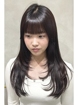 ジーナ 高槻(Zina) ロングレイヤーカット