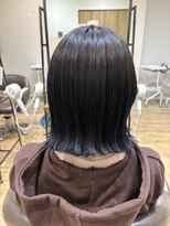 マナ(mana) 切りっぱなしボブ×ブルーブラック
