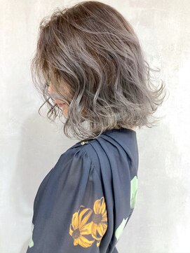 アイティー バイ アルバム 浦和店(IT by ALBUM) シルバーグレージュグラデーション_ハイライトカラー_ba306491