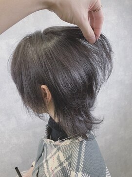 ガーランドウメダ(Garland umeda) スロウカラー×ダークグレー×ウルフカット