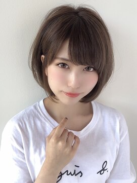 アフロート アシヤ(AFLOAT ASHIYA) 短すぎないショートボブ