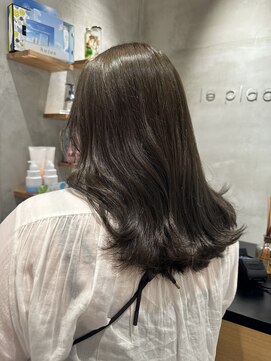 ルプラス(le place.) オリーブベージュ