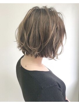 パダ(PADA) スタイリング簡単肩上切りっぱなしボブスタイル♪