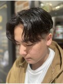 センターパート×フェードスタイル