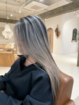 ラウレア(LAULEA) バレイヤージュカラー