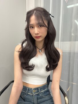 リッカ(LICCA) 【MISAKI】くびれ巻き/顔周り/グレージュ/艶カラー/福岡