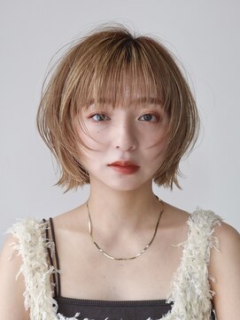 シスタ(SISTA) ハイトーンフェイスレイヤーボブ外ハネ顎ラインボブ【自由が丘】