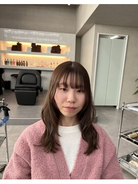 クム 横浜(qumu) ロング×透明感ベージュ　qumu横浜