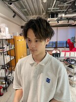 シャンプーボーイアネックス(SHAMPOO BOY Annex)&nbsp;センターパート　縦落ちツイストスパイラルパーマ　佐世保