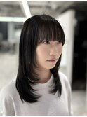 重めバング×ナチュラルレイヤー　今流行りスタイル