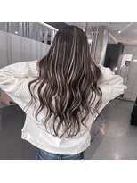 キング(K!ng)&nbsp;縮毛矯正髪質改善ハイライトレイヤーカット枚方美容室エクステ