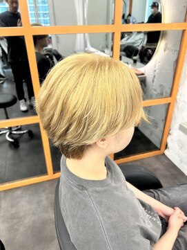 エイト 立川店(EIGHT) ブロンドベージュカラー