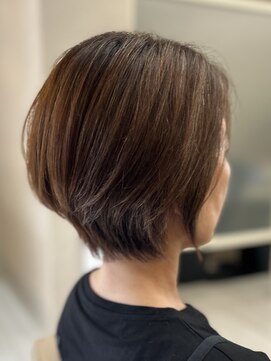 エリン バイ リル ヘアー 本陣(eLin by LiL hair) 大人ショート×ナチュラルストレート