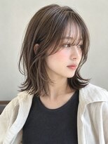 オラボ(olabo)&nbsp;くびれ外ハネミディ×透け感フェイスレイヤー