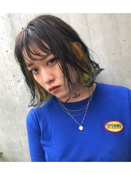 ジーナ(XENA) イエローインナーカラー