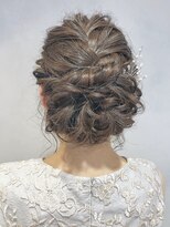 コフィー バイ メルト 吉祥寺(cofy by melt)&nbsp;【三ツ井】お呼ばれ 編み込みアップ ヘアセット 二次会 結婚式