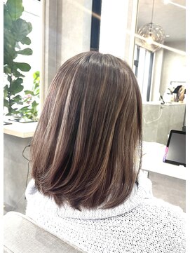 ムード カナザワ(mood kanazawa) 白髪もぼかせるナチュラルハイライト♪