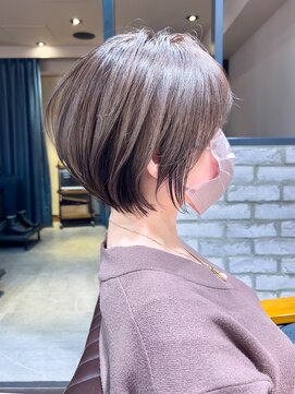 アヴァロン(AVALON) 絶壁解消×くびれ×30代40代50代×前髪長め大人ショートボブ永