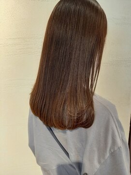 ヒアカアヴェダ 天神VIORO (Heaka AVEDA) ナチュラルストレート【学割/10代/20代/30代/40代】Y