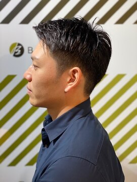 バーバーバー 四谷(BARBER-BAR) アップバングショートスタイル