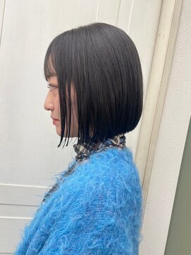 ナンバー アンフィール 渋谷(N° anfeel) 丸型卵形切りっぱなしボブワンレンボブ美髪ピンクブラウン渋谷