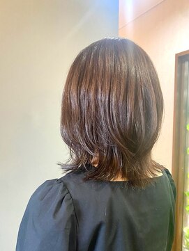 ココカラヘアー ニコ(cococara hair nico) ウルフ/レイヤー/くびれカット/顔まわり/グレージュ/後れ毛