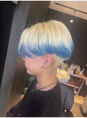 センターパート×デザインカラー　ホワイトブロンド