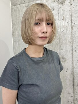 サクラ オモテサンドウ(SAKURA) ミルクティーベージュ/ブリーチカラー/フェイスレイヤー/ボブ